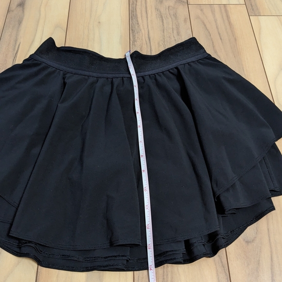 EUC! Lululemon Court Rival Skirt In Black Size 4 - Picture 3 of 15